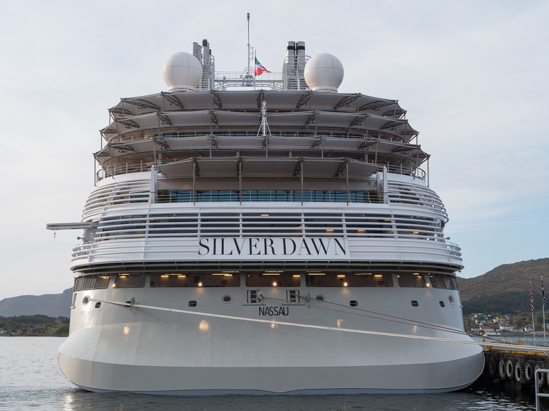 Kleiner und feiner als AIDAbella - SILVER DAWN in Leknes