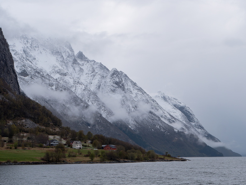 Hjørundfjord