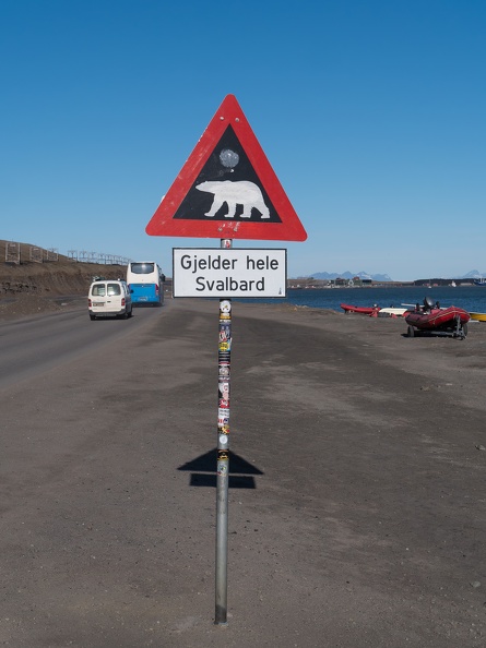 Ortsausgang Longyearbyen - Richtung Flughafen